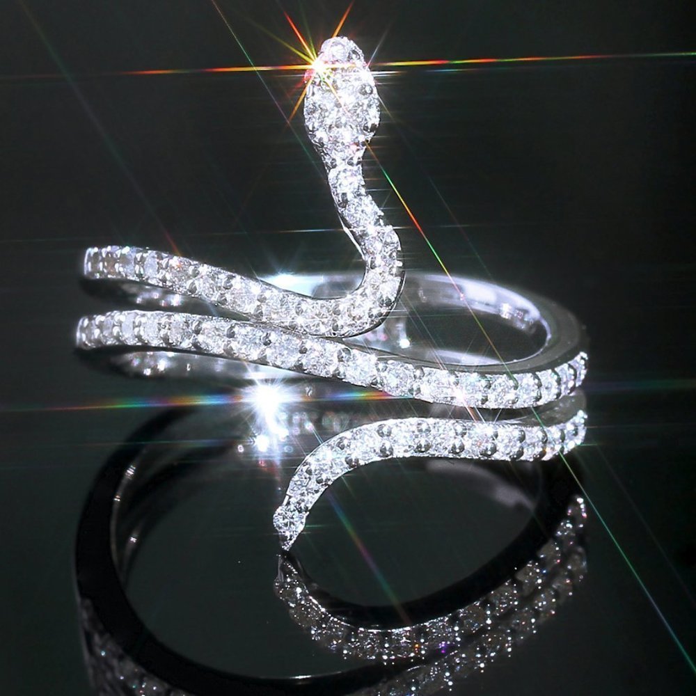 🍁 Trendy Snake Shiny Finger Rings for Women/Man, PD101